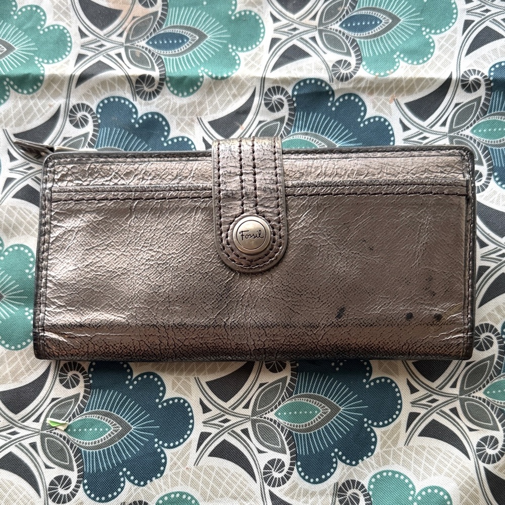 Fossil Leather Metallic Wallet
